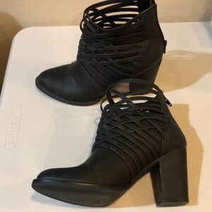 Women's Shiann Basket Weave Booties - Size 8